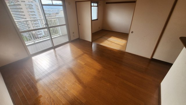 【居間・リビング】ウエストコート11番街