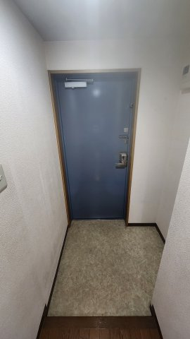 【玄関】ウエストコート11番街