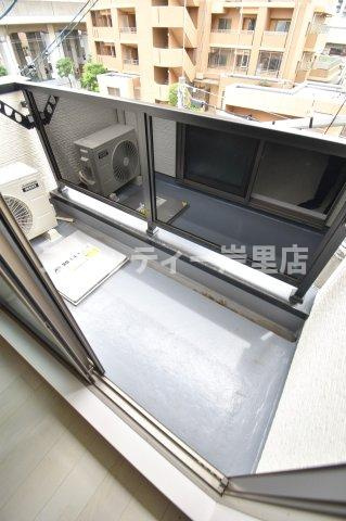 F asecia sceltoのバルコニー
