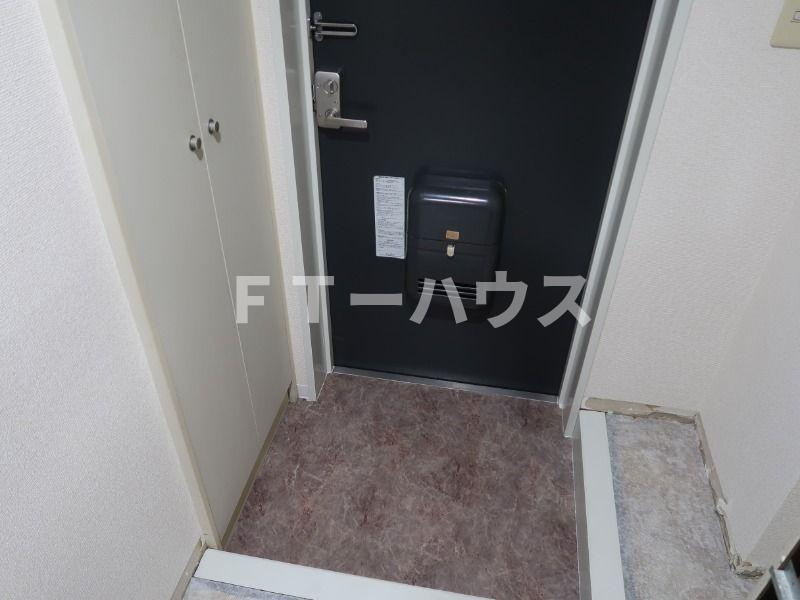 リエス西船橋の玄関