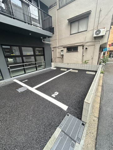 AUFTAKT 天王寺の駐車場