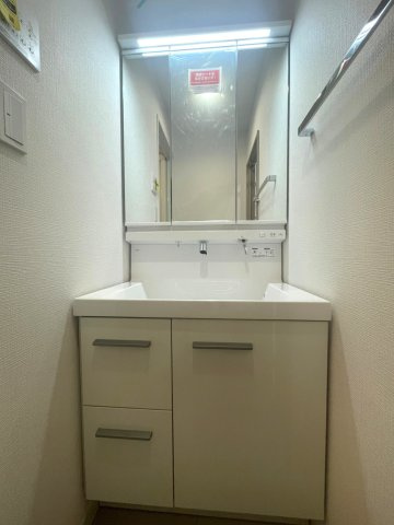 ライオンズマンション本郷の洗面所|使いやすい洗面所です