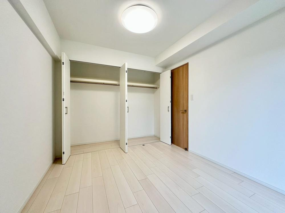 ライオンズマンション竹の塚第3の洋室|コンパクトで使いやすい洋室です