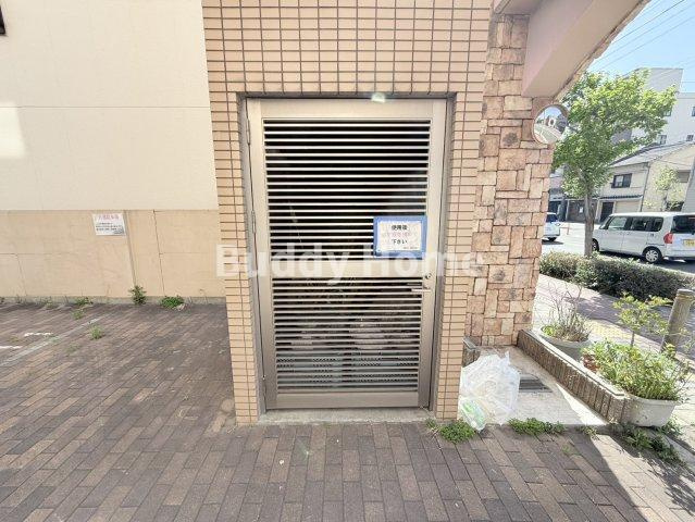 プライムタワー西今川のエントランス
