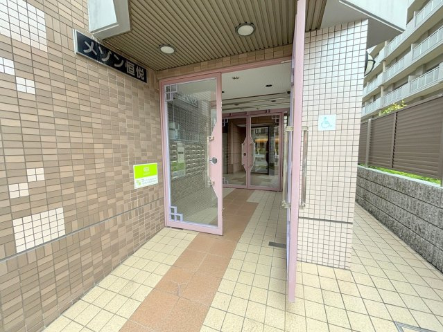 メゾン恒悦のエントランス