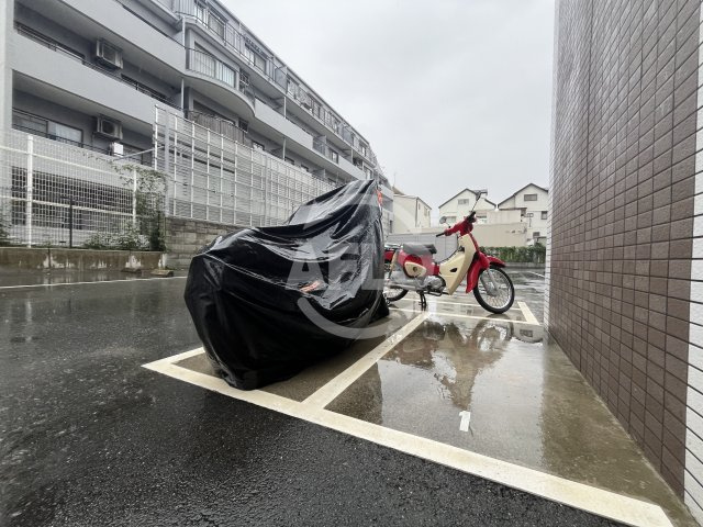 サンメゾン16のその他共用部分|サンメゾン16　バイク置き場