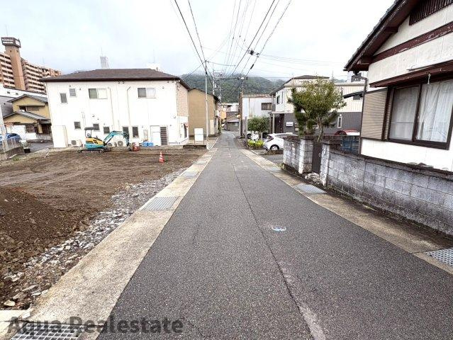 リナージュ徳島市佐古六番町　01期の前面道路含む現地写真|前面道路含む現地写真です