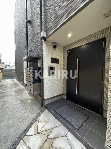 ラージヒル鶴見緑地のエントランス