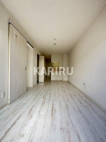 ラージヒル鶴見緑地の居間・リビング