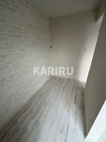 ラージヒル鶴見緑地の洋室