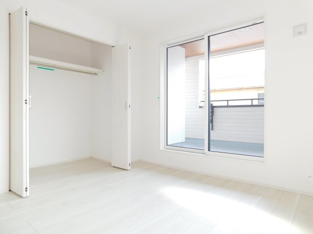 あま市篠田向島の新築一戸建の洋室|◇洋室◇　　南面で明るい洋室６．０帖　全居室収納完備！　