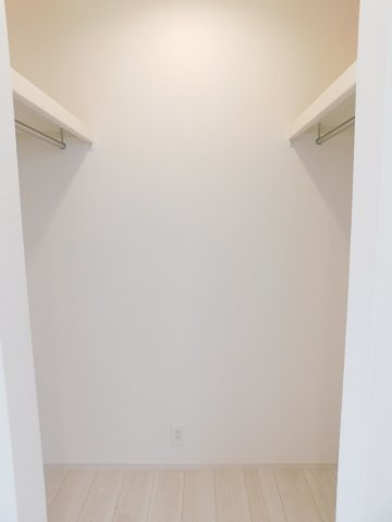 あま市篠田向島の新築一戸建の収納|◇ウォークインクローゼット◇　　家族の荷物がまとめて管理できる大容量収納♪