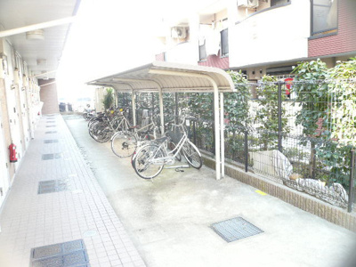 ★屋根付き駐輪場★バイク不可