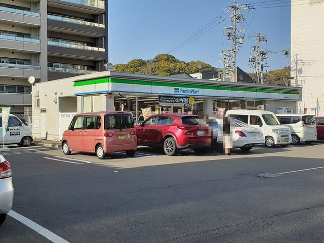ヒカルサ静岡春日町の周辺|ファミリーマートまで600m