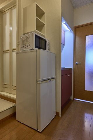 レオパレスＬ　イーズの玄関