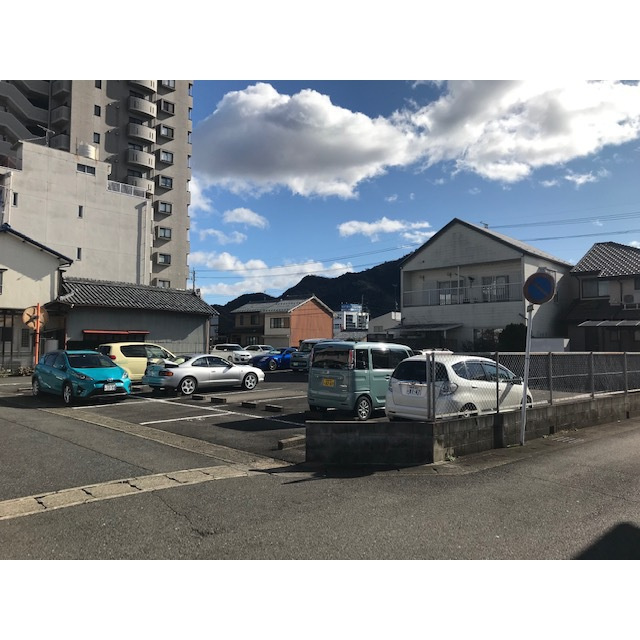 岐阜市光栄町１丁目の駐車場の外観