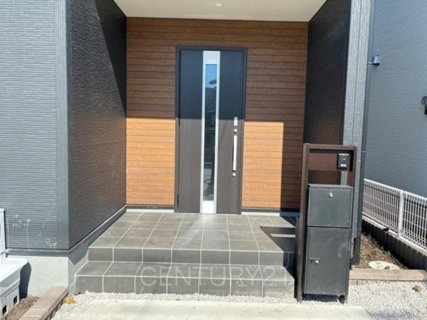 前橋幸塚町第2 1号棟の玄関