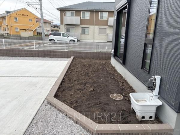 前橋幸塚町第2 1号棟の庭