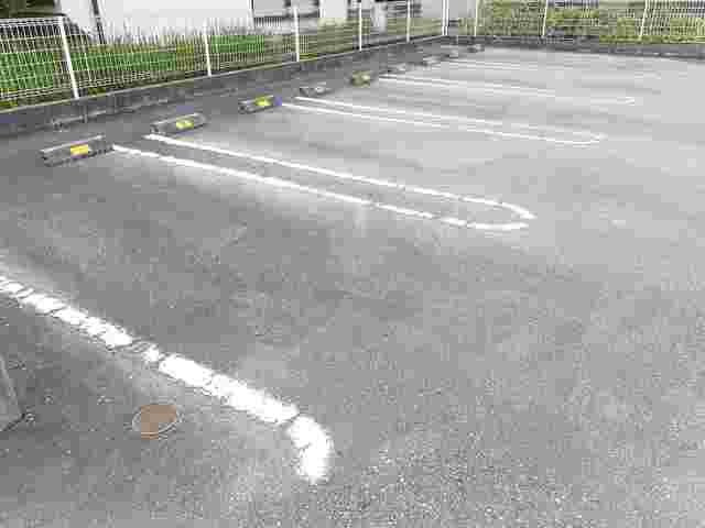 カーサ　ドマーニの駐車場|カースペースがあります