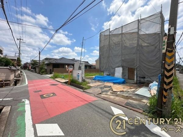 香芝市上中 ／新築一戸建の前面道路含む現地写真
