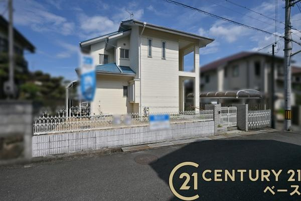 北葛城郡河合町久美ケ丘１丁目　一戸建