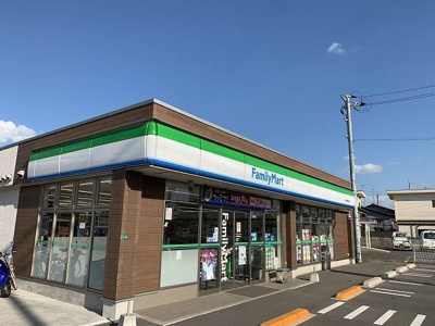 【周辺】 | プレリーメゾンＯＧ　Ⅳ | ファミリーマート宇部東梶返店まで900m