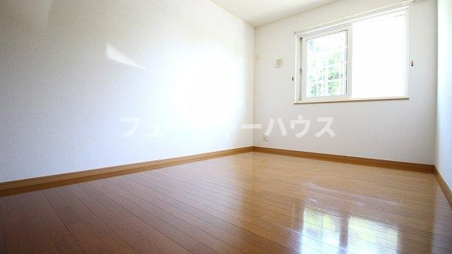 ノーブル　ウエストのその他|明るい色調の室内です