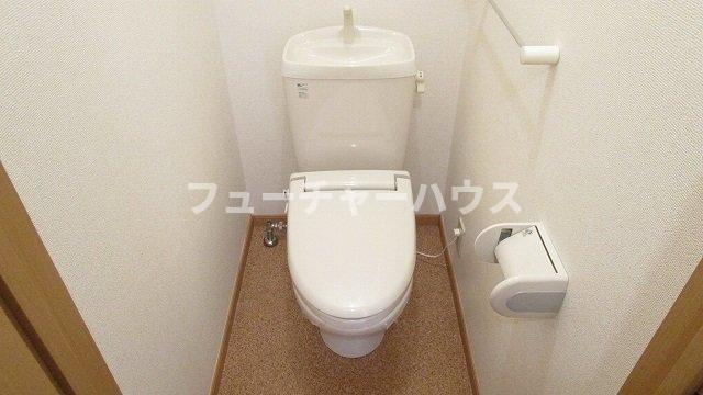 ノーブル　ウエストのトイレ|落ち着いたトイレです