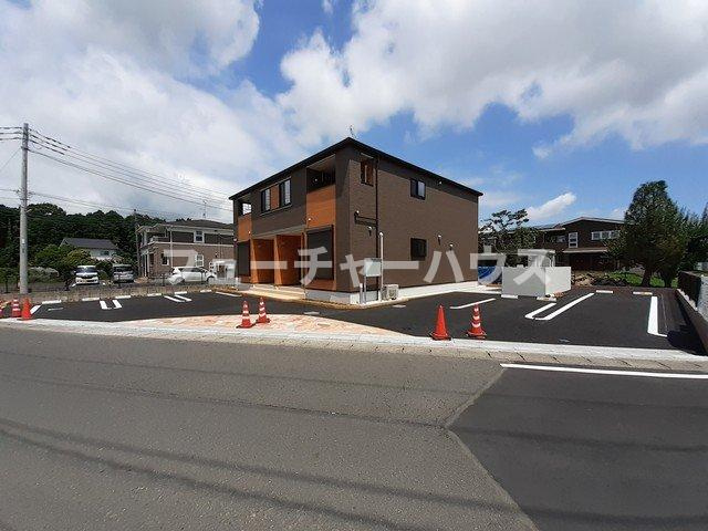 プルメリア　イースト　Ｄの駐車場