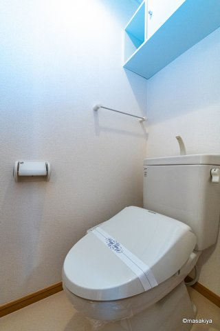 ジューエルのトイレ|トイレ　ウォシュレット付き。