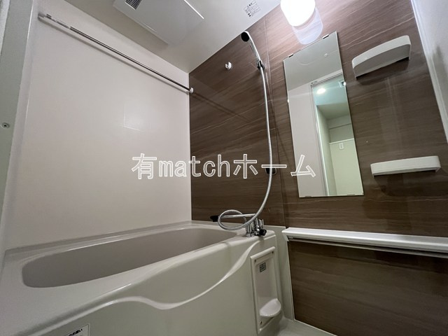 ミラージュパレス本町Departの浴室