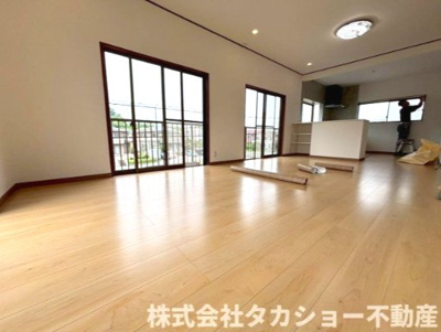 【居間・リビング】 | 木更津市桜井新町　中古戸建