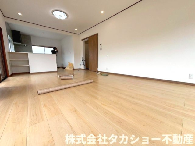 【居間・リビング】 | 木更津市桜井新町　中古戸建