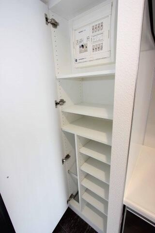 スカイコートパレス三ノ輪の収納