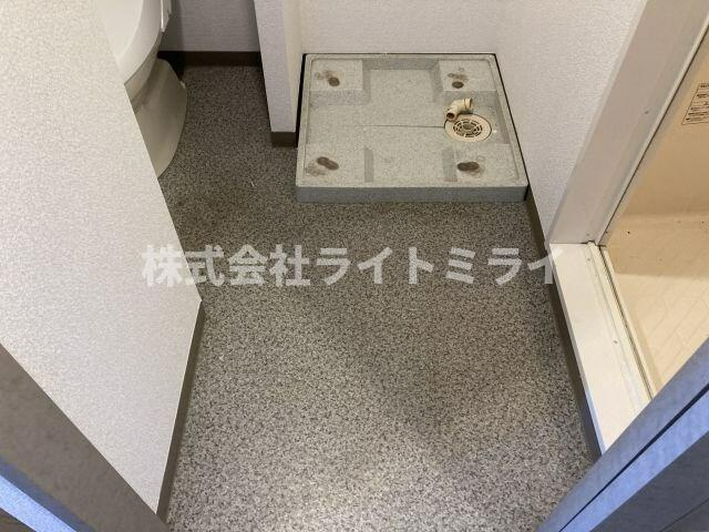 フェニックス新宿若松町の玄関| 