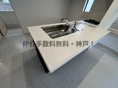 【キッチン】 | 神戸市西区狩場台2丁目　新築戸建1号棟　仲介手数料無料！ | 使いやすいキッチンです