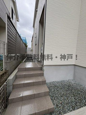 【エントランス】 | 神戸市西区狩場台2丁目　新築戸建1号棟　仲介手数料無料！ | エントランス
