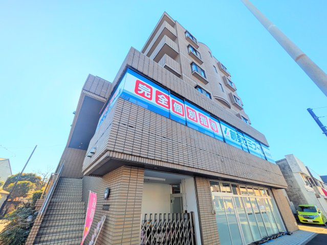 アブニール根岸の外観