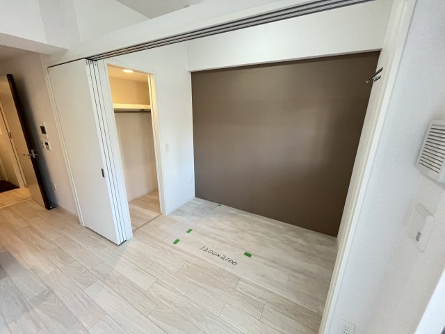 【寝室】セレニテ江坂エクラ