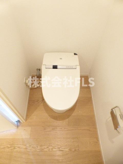 港区南麻布５丁目の賃貸マンションのトイレ