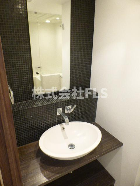 港区南麻布５丁目の賃貸マンションの洗面所