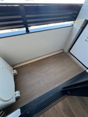 クレヴィスタ横浜のバルコニー