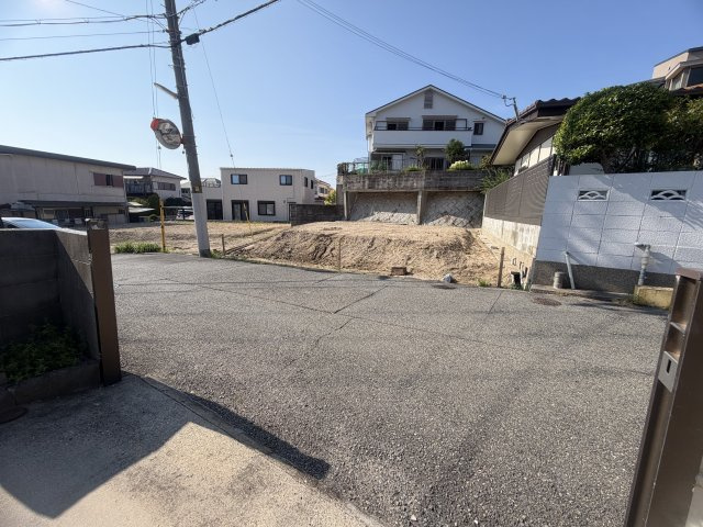 垂水区塩屋台2丁目戸建の前面道路含む現地写真