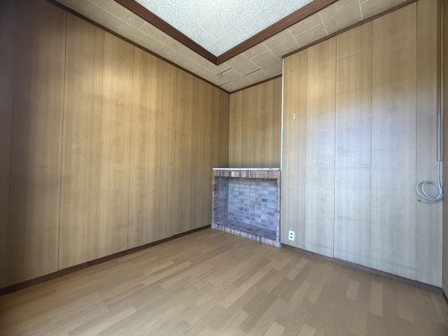 垂水区塩屋台2丁目戸建の洋室