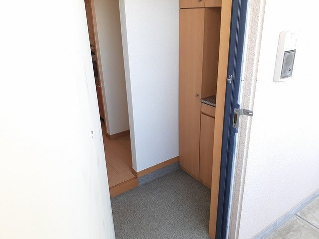 エスペランサ・ヤマダの玄関