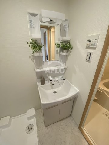 エセリアル清水丘の独立洗面台|エセリアル清水丘　独立洗面台