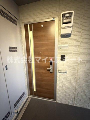 【玄関】 | エスト出町 | 別部屋写真