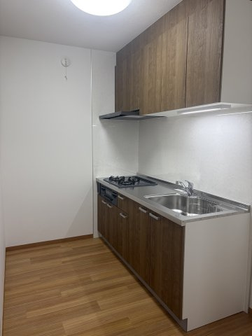 メゾン繁之丞のキッチン|新品です。コンロ付きです。