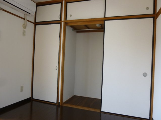 シャトーヤジマの収納|他部屋参考写真