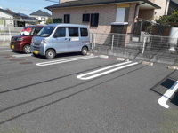 駐車場があるので、車を買う予定の方も安心です